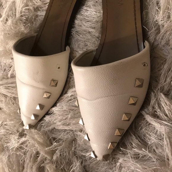 Pointed Slides💙 - Picture 3 of 4